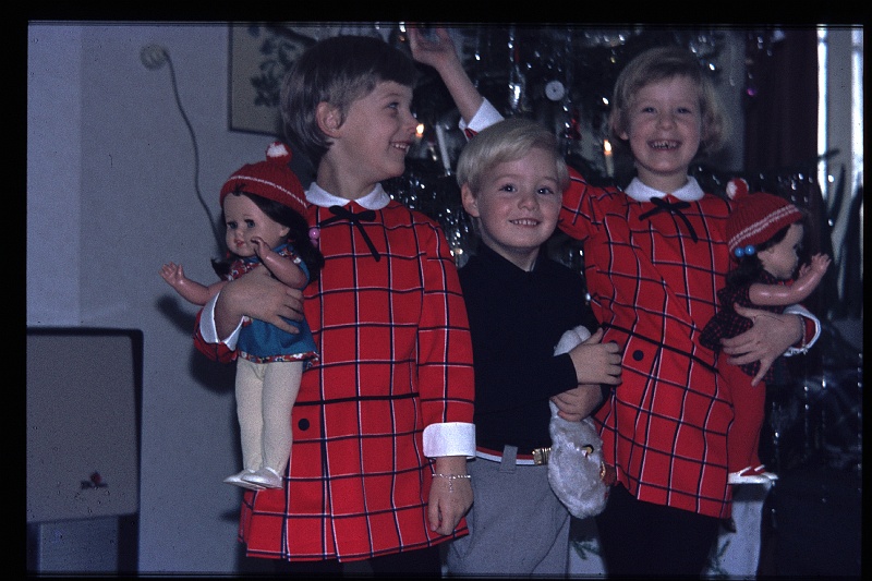 08.Delft dec 1968 Brigitte,Marion,Peter.JPG